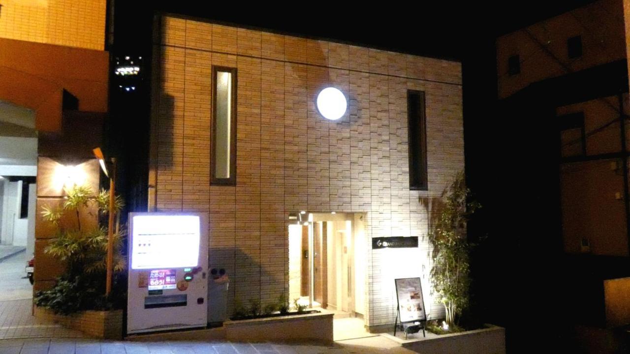 GRAND BASE Nagasaki Ekimae Aparthotel Bagian luar foto